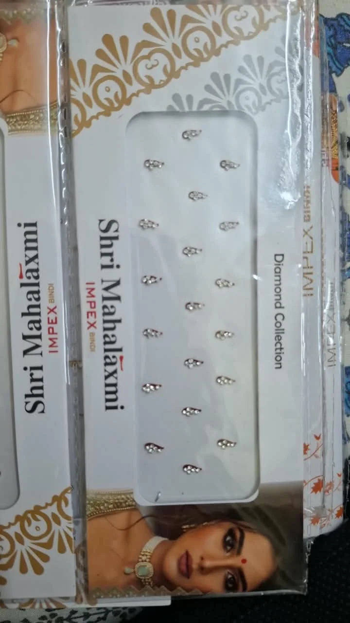 Shri Mahalaxmi Impex Diamond Collection Stone Studded Self-Adhesive Bindis