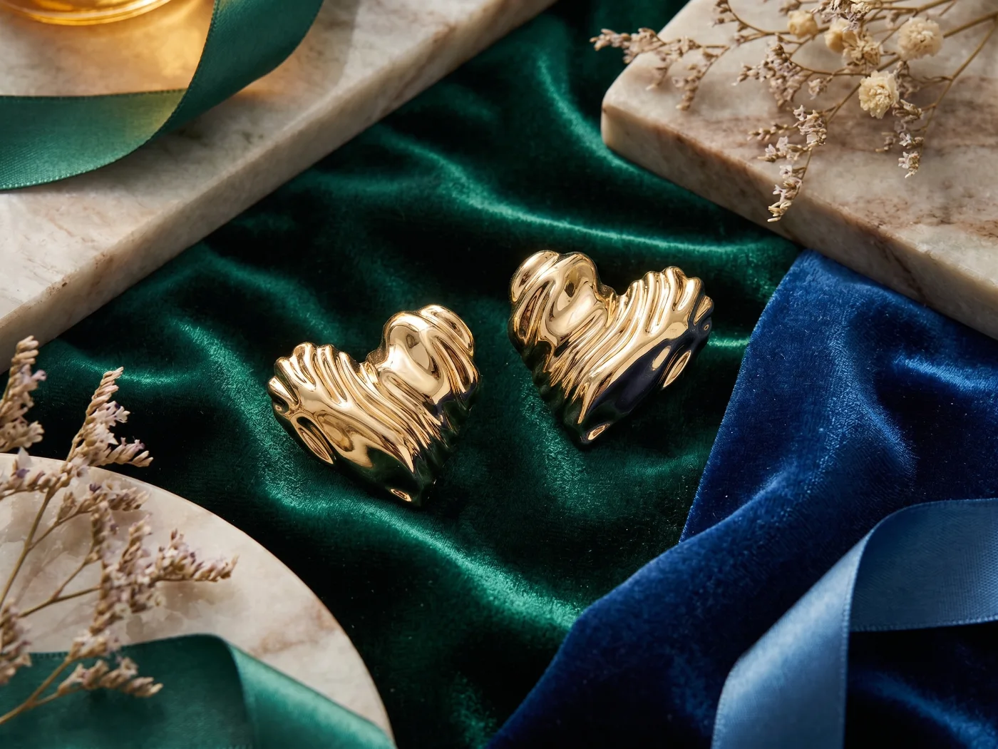 Golden Wavy Heart Shaped Decorative Ornaments - Set of 2