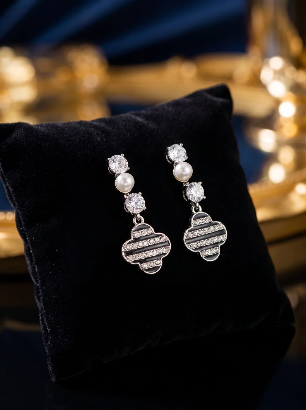 Elegant Pearl Zirconia Clover Dangle Earrings for Women